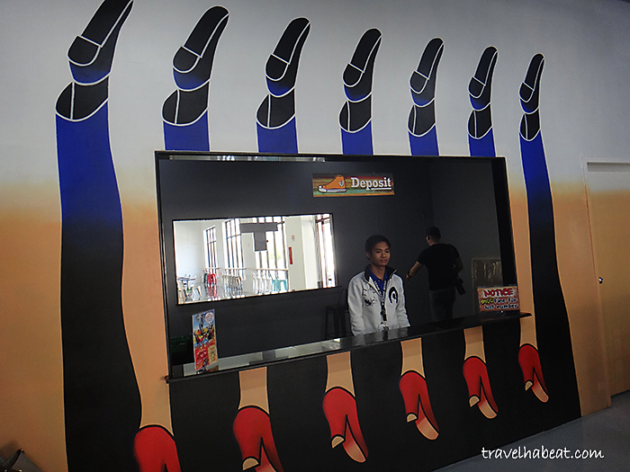 Shoe Counter Area