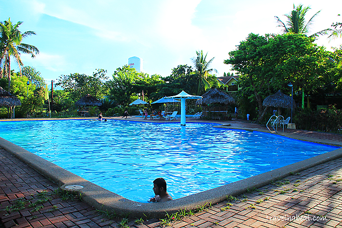 Huge resort pool.