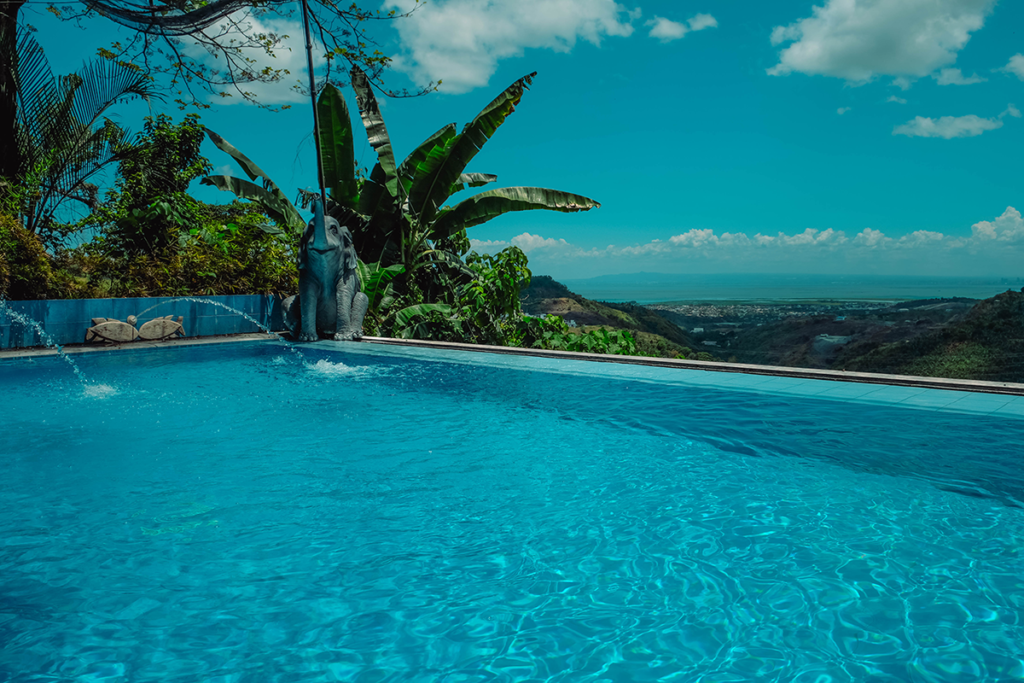 luljetta's hanging gardens spa