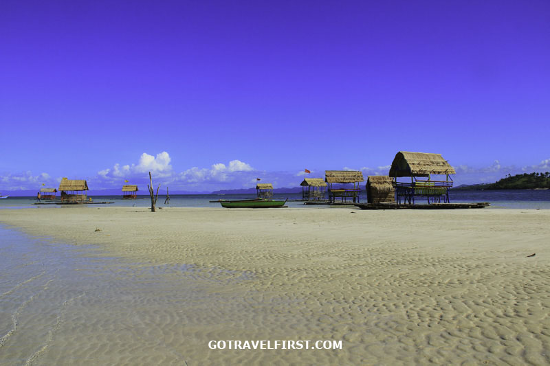 Caramoan Island Hopping - Manlawi Island